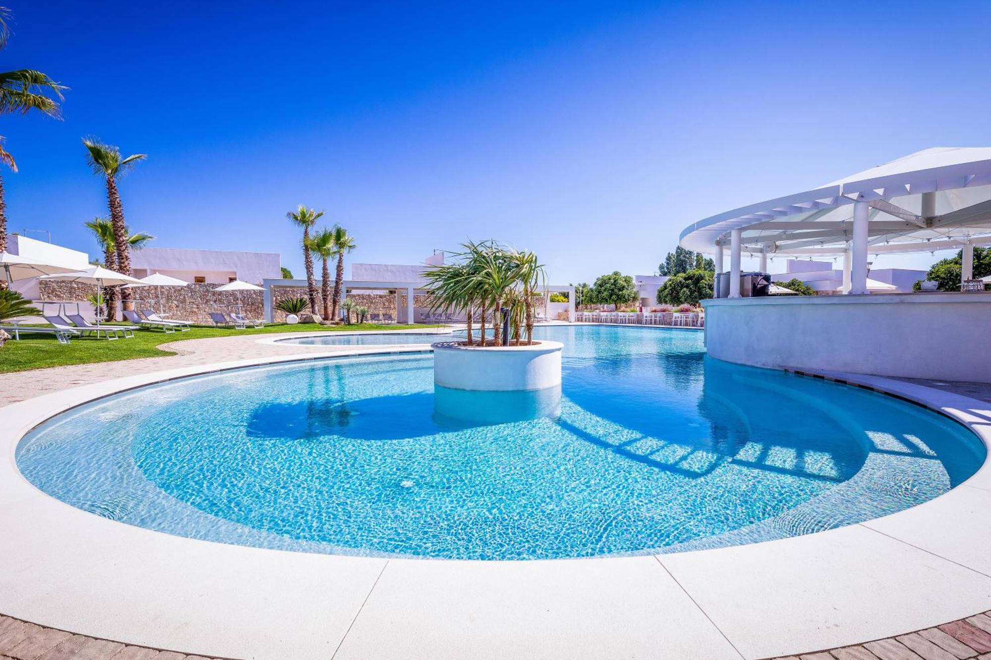 Marelive - Cdshotels Torre dell'Orso Exterior photo