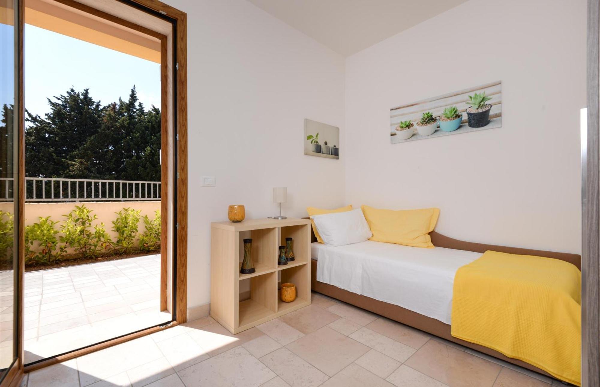 Marelive - Cdshotels Torre dell'Orso Exterior photo